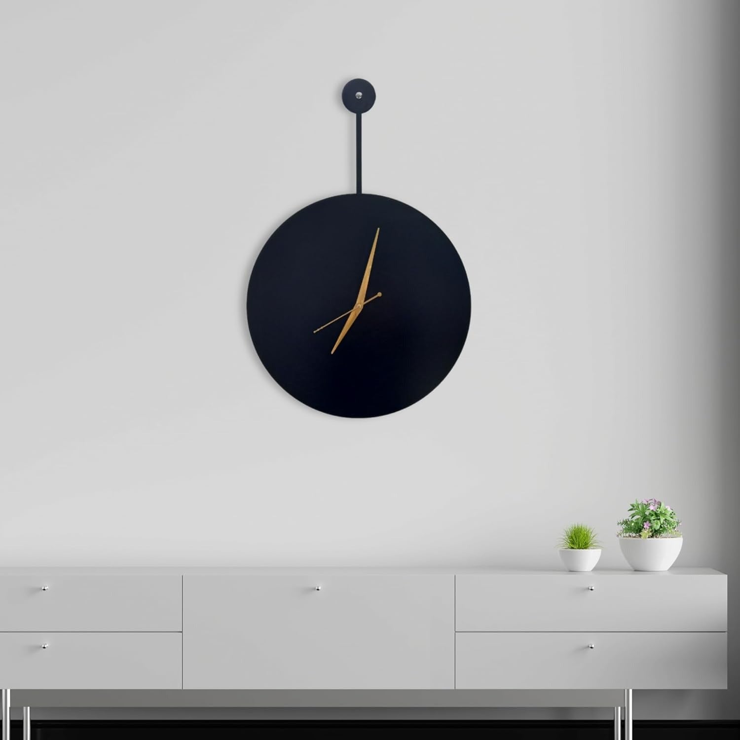 Large Dial Minimal Wall Clock