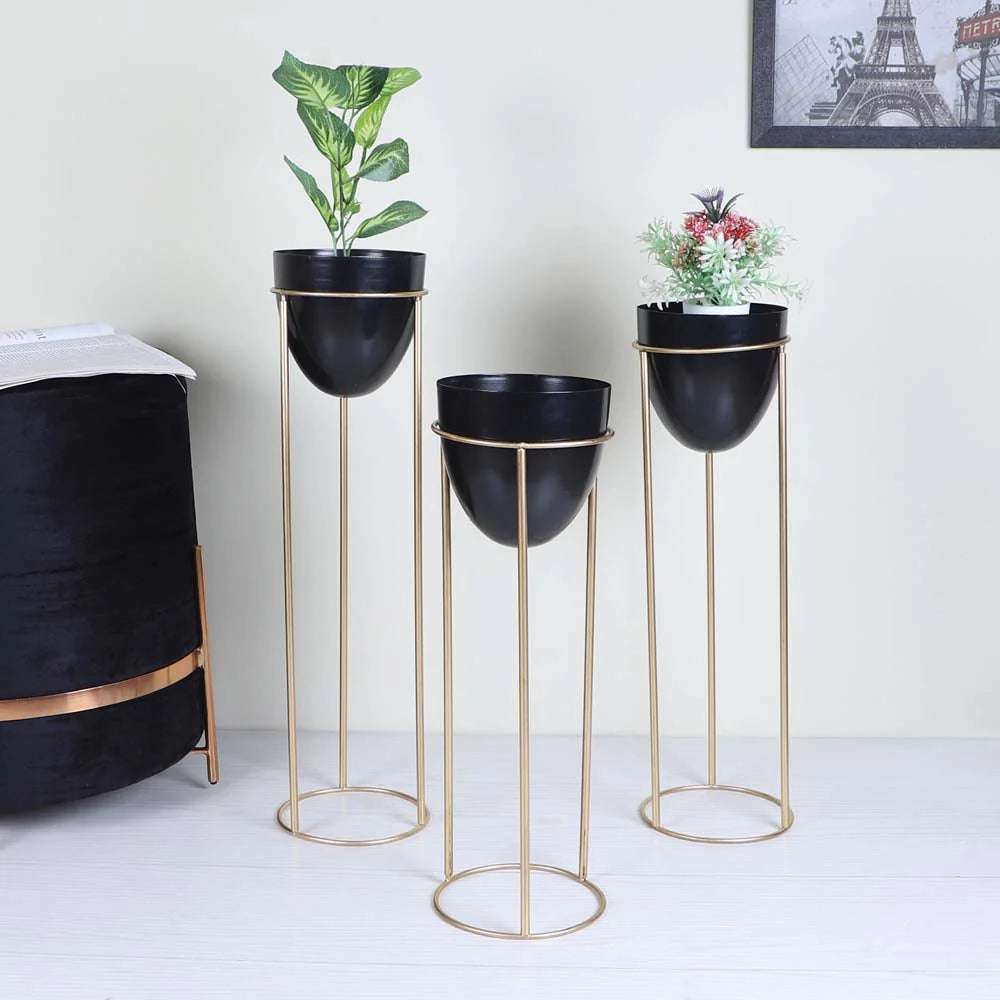 Capsule Golden and Black Floor Planter - Set of 3 Writings On The Wall home decor