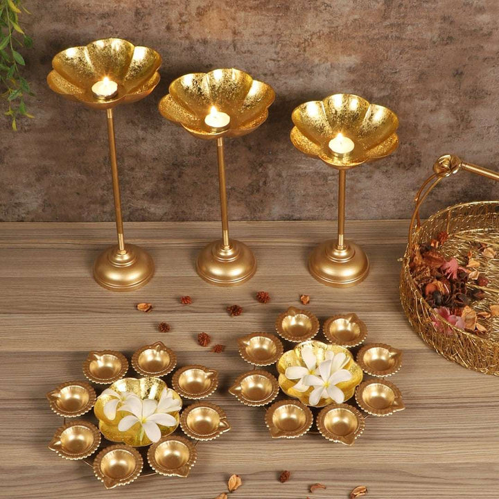 Diya & Detachable Flower Urli Set of 5 Writings On The Wall Diya Urli