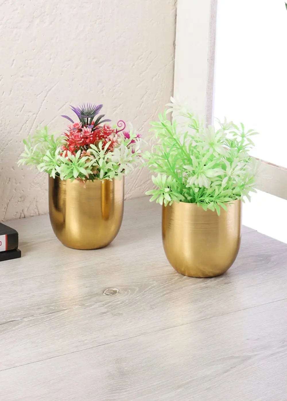 Metallic Plated Table Top Planter - Set of 4 Writings On The Wall home decor