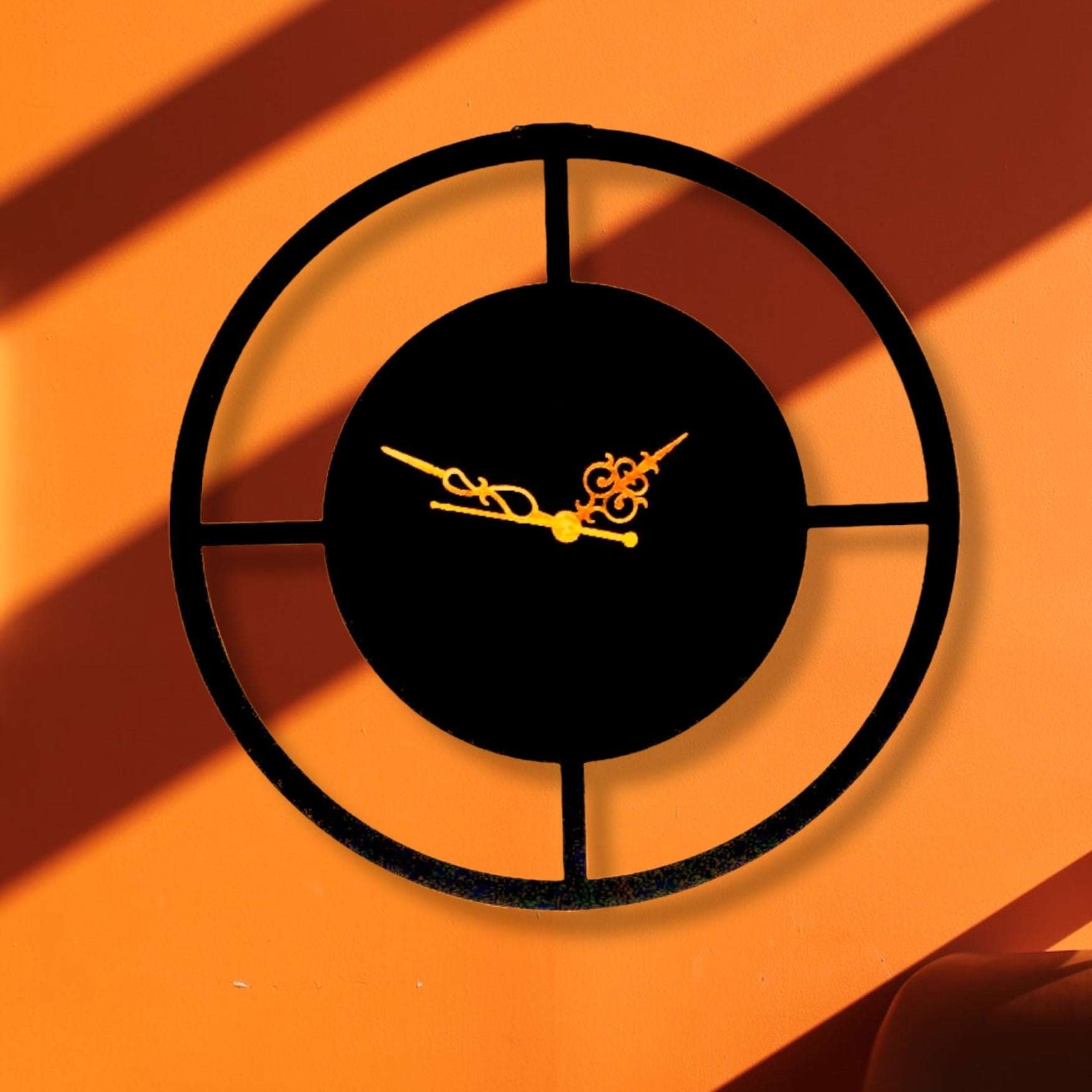 Round Minimal Designer Metal Wall Clock Large Wall Clock Writings