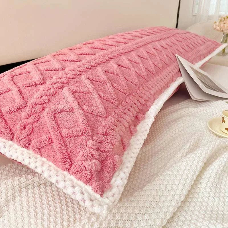 120/150/180cm Long Plush Pillowcase Soft Warm Velvet Bedding Body Pillow Cover Home Decor Large Couple Flannel Pillow Case Writings On The Wall 
