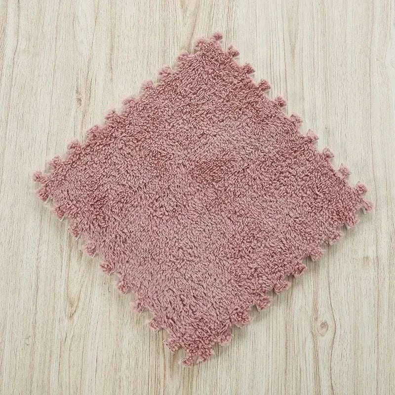 30*30CM Soft Plush Children Kids Rug Play Mat Puzzle Carpet Warm Playmat Interlocking Exercise Tiles Floor Carpet Decoration Mat Writings On The Wall 