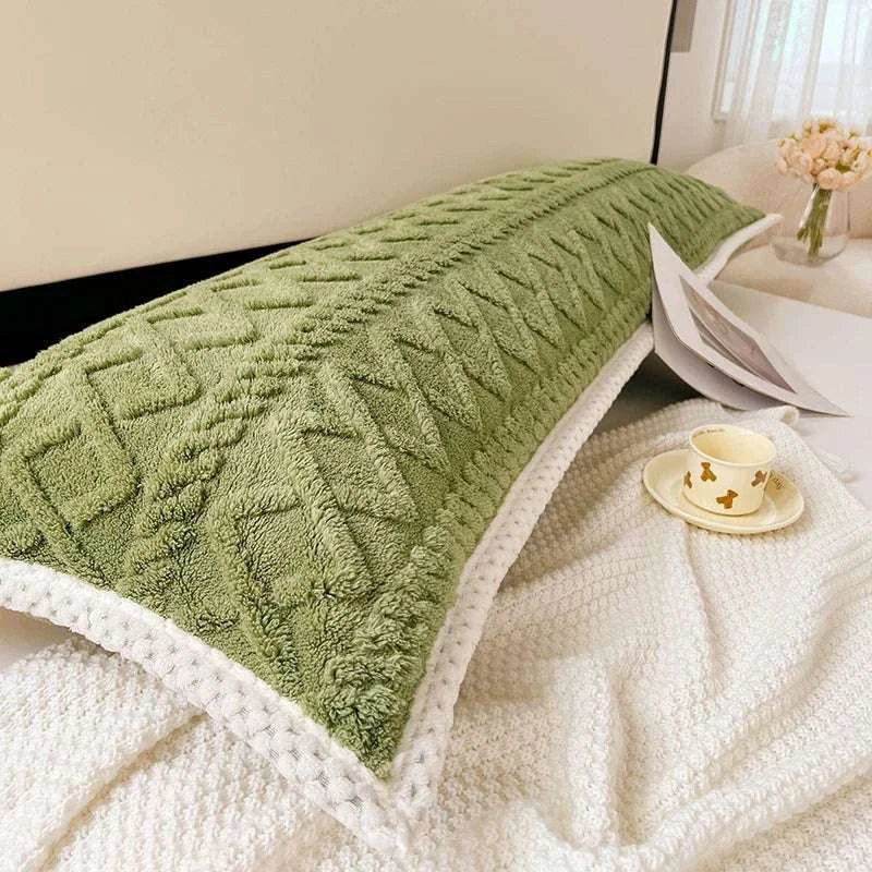 120/150/180cm Long Plush Pillowcase Soft Warm Velvet Bedding Body Pillow Cover Home Decor Large Couple Flannel Pillow Case Writings On The Wall 