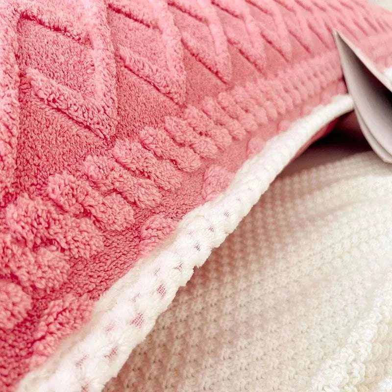 120/150/180cm Long Plush Pillowcase Soft Warm Velvet Bedding Body Pillow Cover Home Decor Large Couple Flannel Pillow Case Writings On The Wall 