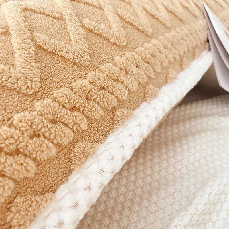 120/150/180cm Long Plush Pillowcase Soft Warm Velvet Bedding Body Pillow Cover Home Decor Large Couple Flannel Pillow Case Writings On The Wall 