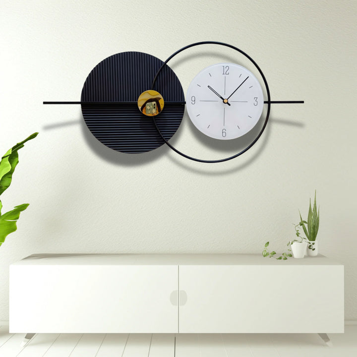 Black and White Designer Wall Clock